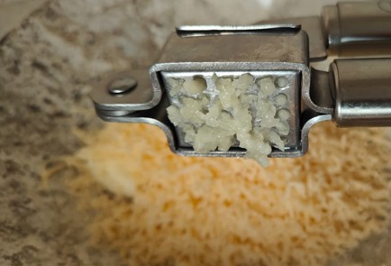 Фото шага рецепта Чесночная закуска 189866 шаг 5  