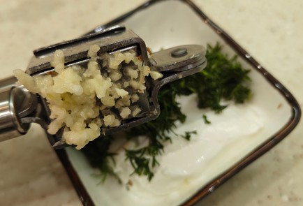 Фото шага рецепта Чесночные гренки 191512 шаг 9  