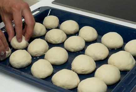 Фото шага рецепта Чесночные пампушки к борщу 35427 шаг 3  