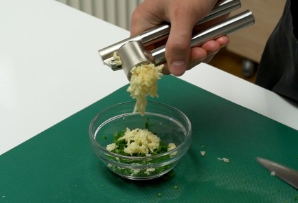 Фото шага рецепта Чесночные пампушки к борщу 35427 шаг 5  