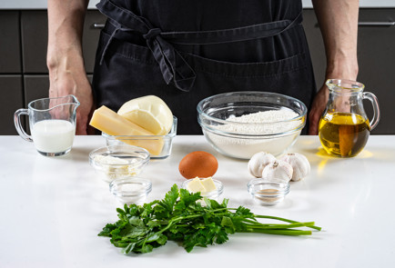 Фото шага рецепта Чесночный хлеб 191654 шаг 1  