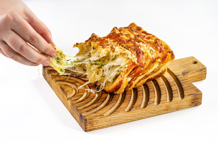 Фото шага рецепта Чесночный хлеб 191654 шаг 16  