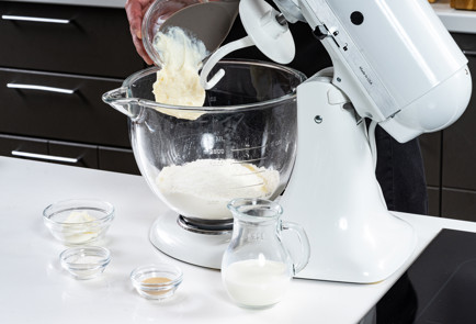 Фото шага рецепта Чесночный хлеб 191654 шаг 4  