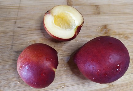 Фото шага рецепта Чиадесерт с нектаринами 189436 шаг 3  