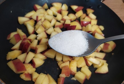 Фото шага рецепта Чиадесерт с нектаринами 189436 шаг 5  