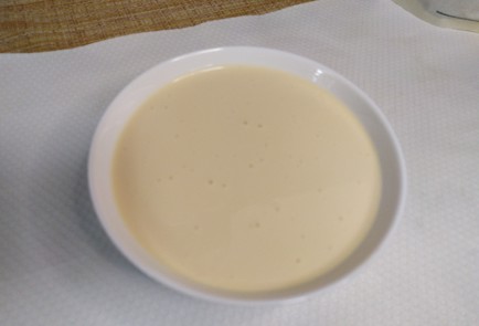 Фото шага рецепта Чиапудинг с хурмой 190758 шаг 1  