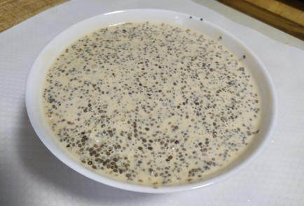 Фото шага рецепта Чиапудинг с хурмой 190758 шаг 3  