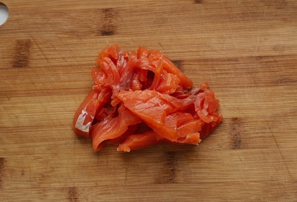 Фото шага рецепта Чиабатта с красной рыбой и авокадо 189284 шаг 6  