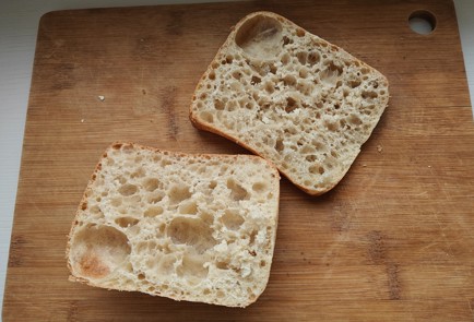 Фото шага рецепта Чиабатта с красной рыбой и авокадо 189284 шаг 7  