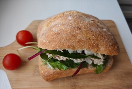 Фото шага рецепта Чиабатта с тунцом 186728 шаг 12  