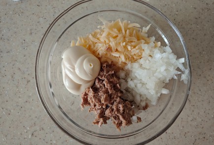 Фото шага рецепта Чиабатта с тунцом 186728 шаг 4  