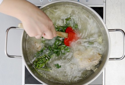 Фото шага рецепта Чихиртма из курицы 14645 шаг 3  