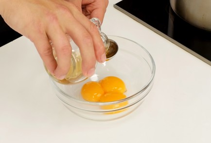 Фото шага рецепта Куриный суп чихиртма 125601 шаг 4