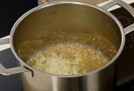 Фото шага рецепта Куриный суп чихиртма 125601 шаг 6