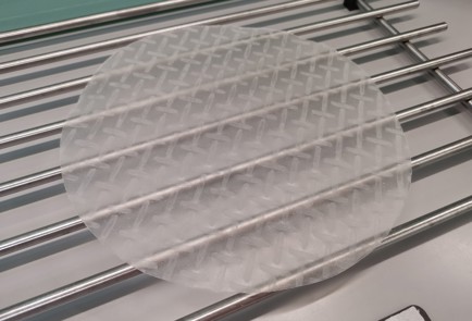 Фото шага рецепта Чипсы из рисовой бумаги 188491 шаг 1  