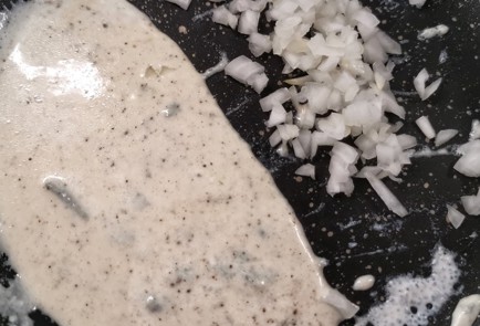 Фото шага рецепта Чипсы с сыром дорблю 173341 шаг 7  