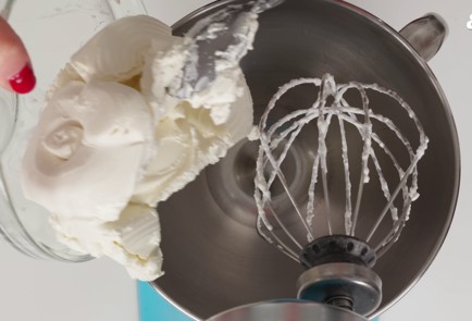 Фото шага рецепта Чизкейк без выпечки 152620 шаг 6  