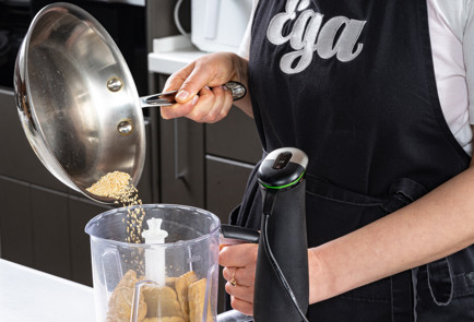 Фото шага рецепта Чизкейк из авокадо без выпечки 191307 шаг 2  