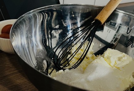 Фото шага рецепта Чизкейк классический 188002 шаг 9