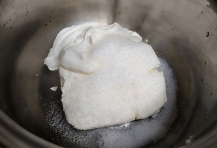 Фото шага рецепта Чизкейк с малиновым желе без выпечки 188651 шаг 2  