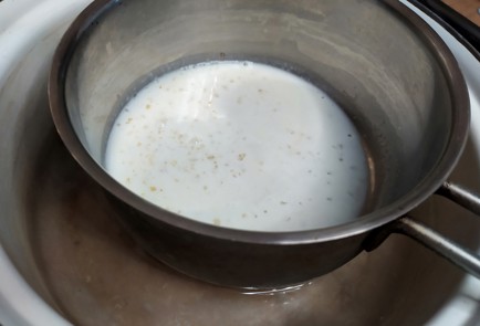 Фото шага рецепта Чизкейк с малиновым желе без выпечки 188651 шаг 4  