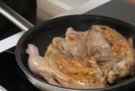 Фото шага рецепта Курица с чесноком чкмерули 139552 шаг 5  