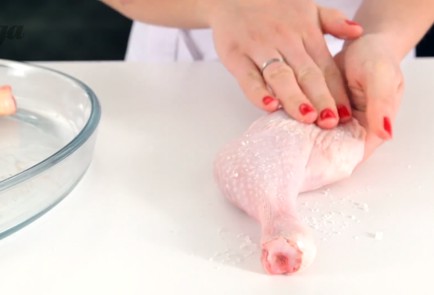 Фото шага рецепта Цыпленок с розмарином 43538 шаг 1  