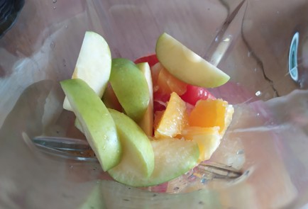 Фото шага рецепта Цитрусовый смузи 189457 шаг 6  