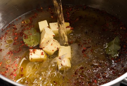 Фото шага рецепта Цветная капуста под шубой из рикотты 140220 шаг 4  