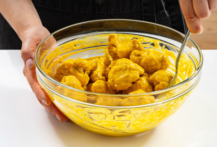 Фото шага рецепта Цветная капуста в аэрогриле 189335 шаг 5  