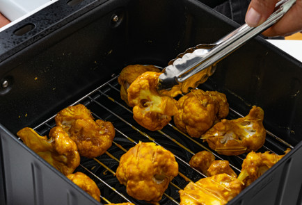 Фото шага рецепта Цветная капуста в аэрогриле 189335 шаг 7  