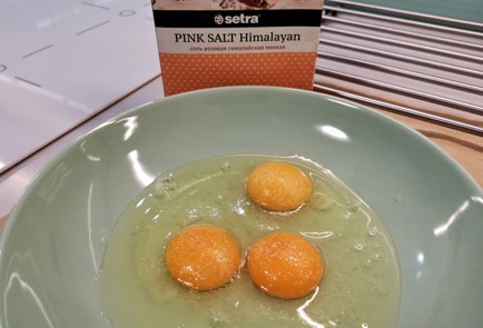 Фото шага рецепта Цветная капуста в кляре с сыром 140696 шаг 3  