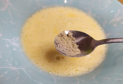 Фото шага рецепта Цветная капуста в сырной панировке 188828 шаг 6  