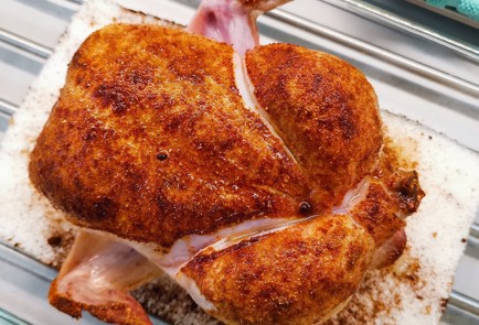 Фото шага рецепта Цыпленок корнишон запеченный на соли 152782 шаг 5  