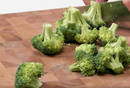 Фото шага рецепта Цыпленок с соусом пармантье 176333 шаг 4