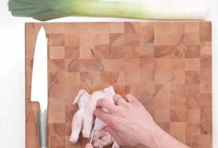 Фото шага рецепта Цыпленок с соусом пармантье 176333 шаг 6