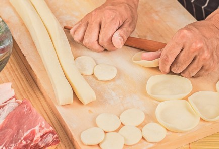 Фото шага рецепта Жареные пельмени покитайски цзяоцзы 152960 шаг 2  