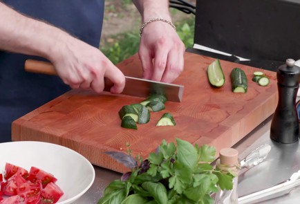 Фото шага рецепта Дачный салат со скумбрией на мангале 174463 шаг 9  