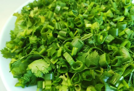 Фото шага рецепта Дачный салат 186551 шаг 8  