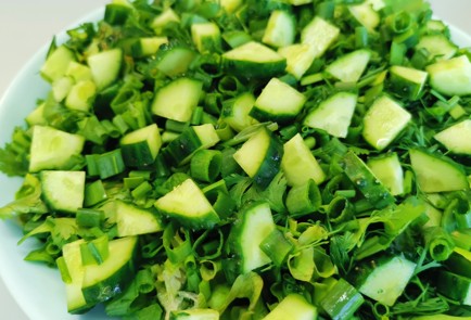 Фото шага рецепта Дачный салат 186551 шаг 9  