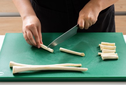 Фото шага рецепта Дамская хреновуха 139899 шаг 1  