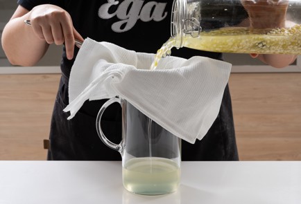 Фото шага рецепта Дамская хреновуха 139899 шаг 8  