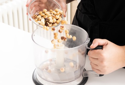 Фото шага рецепта Печенье Дамские поцелуйчики 151404 шаг 2  