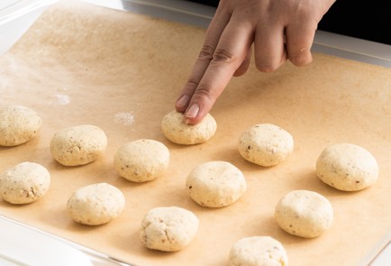 Фото шага рецепта Печенье Дамские поцелуйчики 151404 шаг 7  