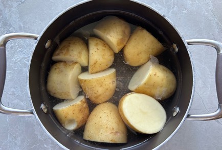 Фото шага рецепта Давленый картофель 186887 шаг 4  