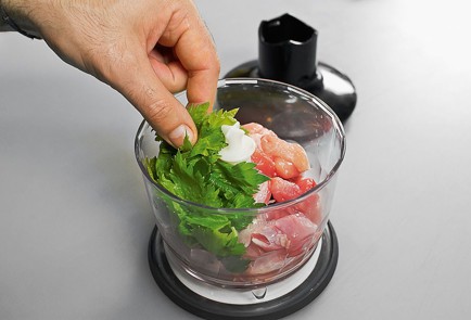 Фото шага рецепта Деревенские котлеты из кролика с пряными травами и пармезаном 31788 шаг 1  