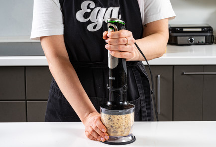 Фото шага рецепта Десерт из авокадо в стаканчике 191309 шаг 3  