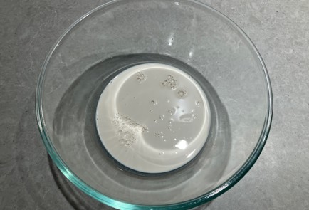 Фото шага рецепта Десерт с семенами чиа на миндальной основе 175106 шаг 1  