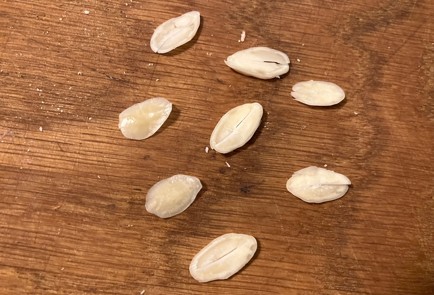 Фото шага рецепта Десерт с семенами чиа на миндальной основе 175106 шаг 11  