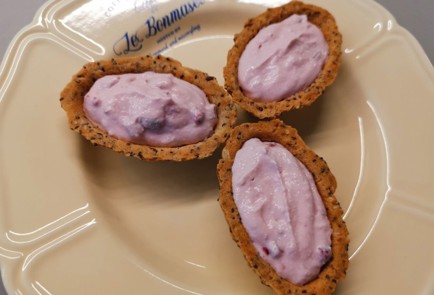 Фото шага рецепта Десерт с ягодами 190907 шаг 7  